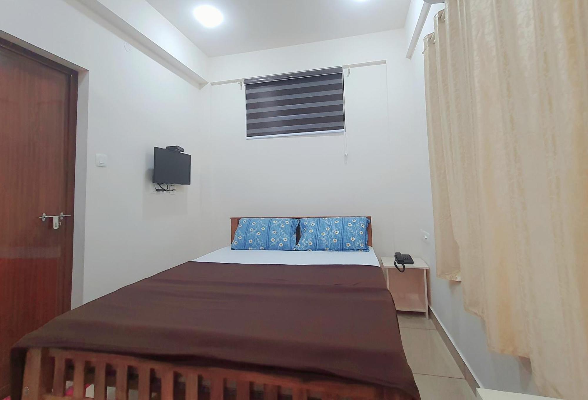 Uthram Residency Villa Kochi Buitenkant foto