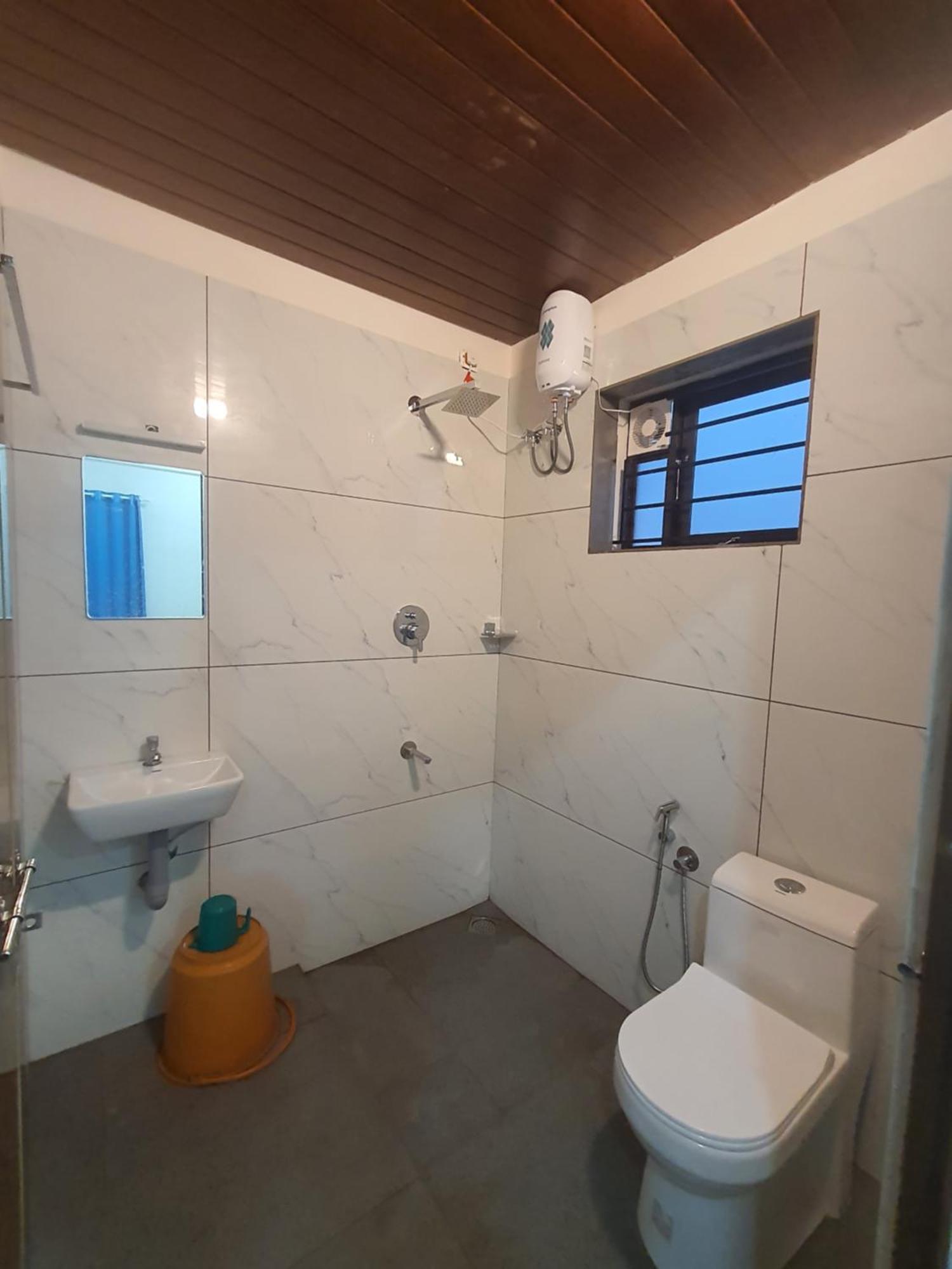 Uthram Residency Villa Kochi Buitenkant foto